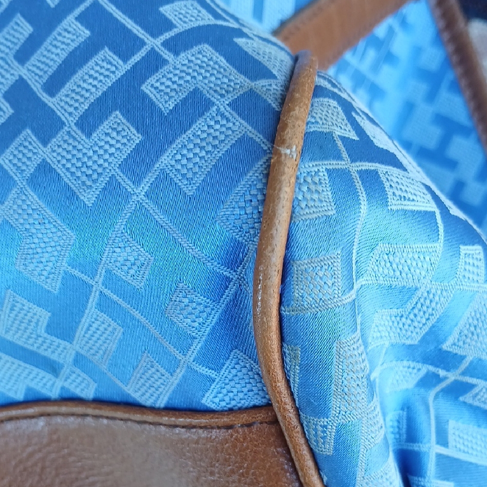 Tommy Hilfiger Blue and Brown Tote Bag - Picture 4 of 16